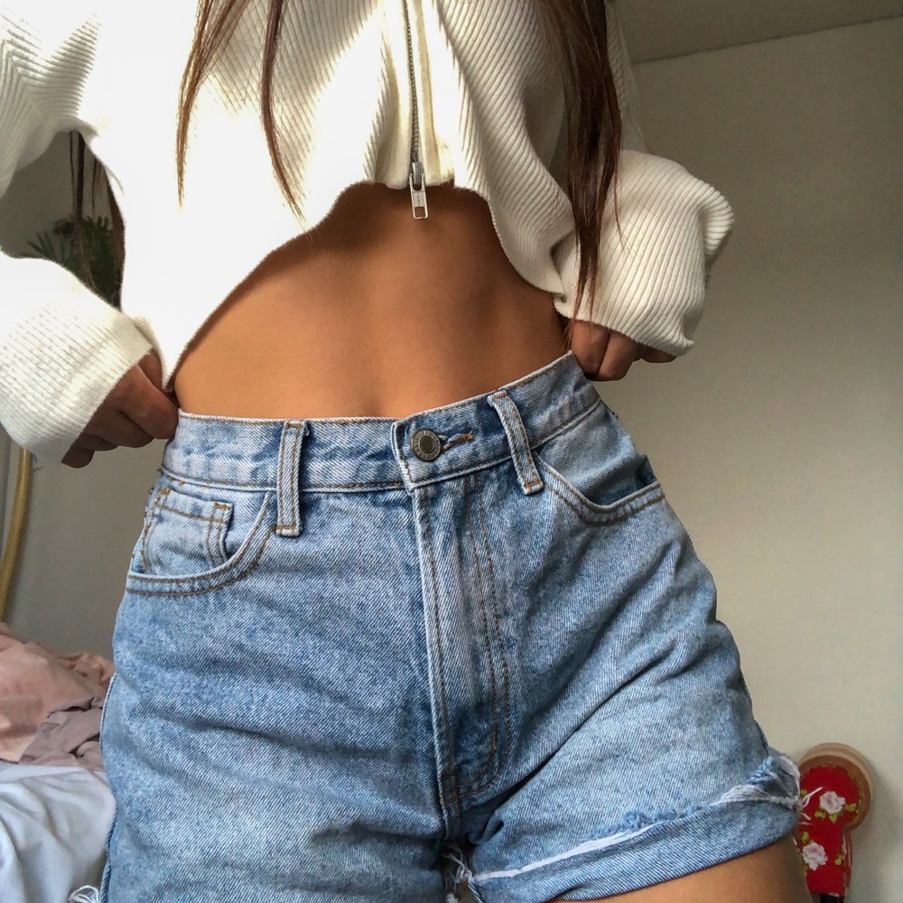 Brandy Melville shorts